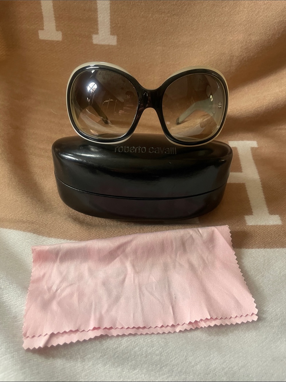 Roberto Cavalli Black and White Oversized Gradient Lens Sunglasses